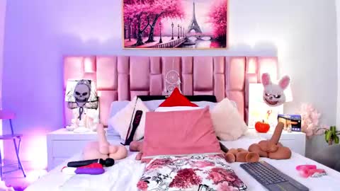 anaa_bellaa online show from October 2025 01:03:02 PM