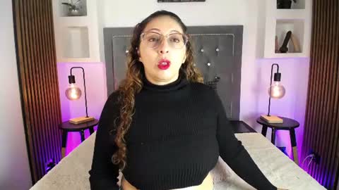 Ana Moon  online show from July 2026 05:01:01 AM
