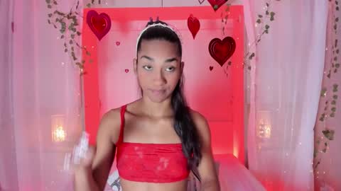 anaacollins_ online show from February 2026 01:20:01 PM