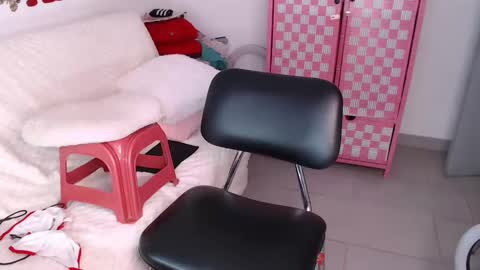 Ana online show from October 2025 06:26:02 PM