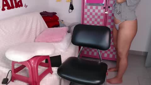 Ana online show from November 2025 10:48:02 AM