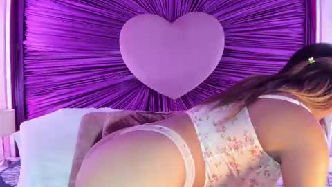 Snapshot of anaelle_bardin chatting on July 2026 04:12:01 PM Anna online show from July 2026 04:12:01 PM