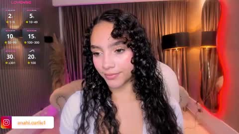 Snapshot of anahi_curlie1 chatting on June 2026 11:31:01 AM Anahi Curlie online show from June 2026 11:31:01 AM