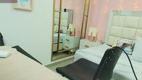 Anahi  online show from November 2025 08:30:01 PM