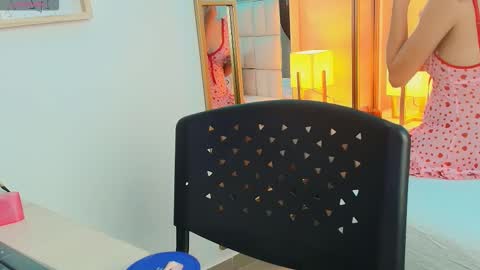 Anahi  online show from December 2025 07:53:02 PM