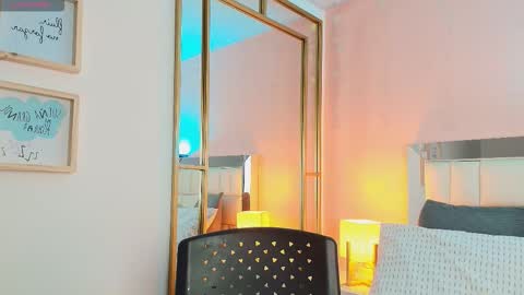 Snapshot of anahi_maite chatting on February 2026 07:10:01 PM Anahi online show from February 2026 07:10:01 PM