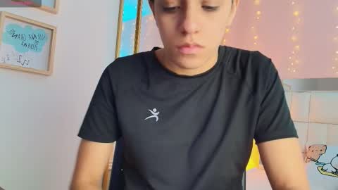 Anahi  online show from March 2026 07:39:01 PM