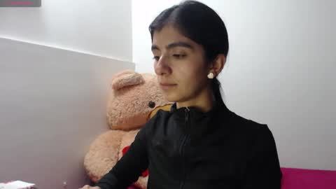 Snapshot of anahibrowns95 chatting on May 2026 11:12:01 PM Anahi Browns online show from May 2026 11:12:01 PM