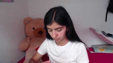 Snapshot of anahibrowns95 chatting on May 2026 08:40:02 PM Anahi Browns online show from May 2026 08:40:02 PM
