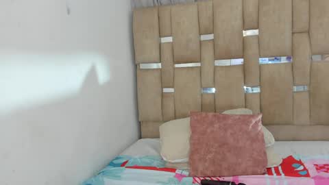 Snapshot of anahimiller2 chatting on June 2026 10:01:02 PM AnahiMiller2 online show from June 2026 10:01:02 PM