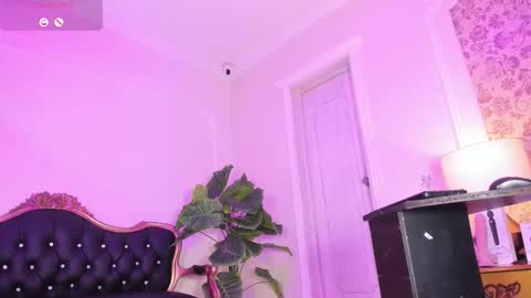 Anahis online show from November 2025 05:05:01 AM