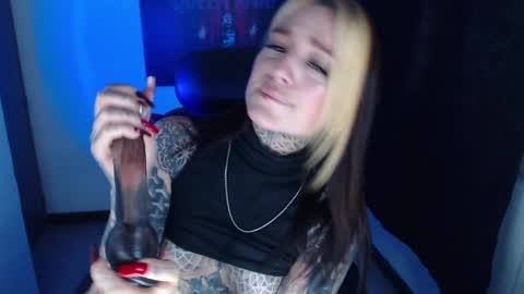 Snapshot of anai_gomez chatting on February 2025 09:38:02 PM Callme Mistress Ani online show from February 2025 09:38:02 PM
