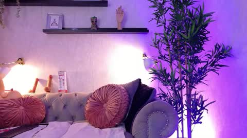 Snapshot of anaise_latif chatting on October 2025 11:33:02 AM Anaise online show from October 2025 11:33:02 AM