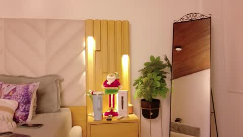 Snapshot of anaise_latif chatting on November 2025 11:44:01 AM Anaise online show from November 2025 11:44:01 AM