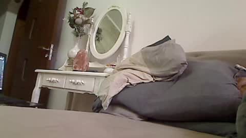 Snapshot of anaiserebel chatting on February 2025 07:04:02 AM anaiserebel online show from February 2025 07:04:02 AM