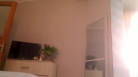 anaiserebel online show from July 2026 05:47:02 AM