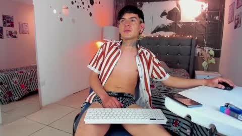 Snapshot of anaking_ chatting on November 2025 07:41:01 AM Your king online show from November 2025 07:41:01 AM