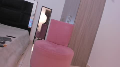 ANA HAMMERLE online show from January 2025 12:04:02 AM