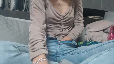 analove200 online show from February 2025 03:54:02 PM