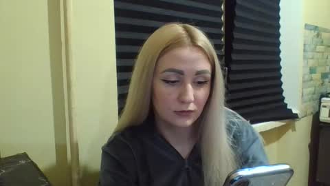 analqueen2024 online show from December 2025 03:25:02 AM