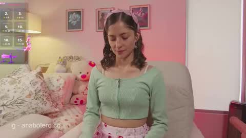 Ana Mara Botero online show from October 2025 07:37:01 PM