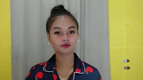 Snapshot of anaruru_ chatting on January 2025 05:45:02 PM ANA online show from January 2025 05:45:02 PM