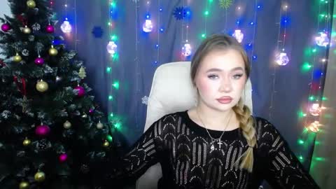 Snapshot of anastacyyellig chatting on December 2024 07:43:02 PM anastacyyellig online show from December 2024 07:43:02 PM