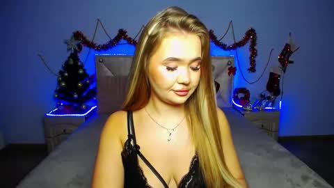 Snapshot of anastacyyellig chatting on December 2024 02:10:02 AM anastacyyellig online show from December 2024 02:10:02 AM