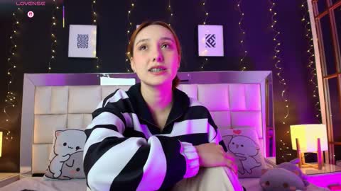 Anastasia  online show from November 2025 07:16:02 PM