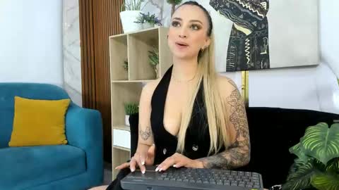 Anastasia online show from December 2025 01:51:02 PM