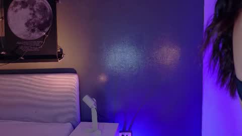 Snapshot of anavicc__ chatting on November 2025 10:37:02 AM Kendra online show from November 2025 10:37:02 AM