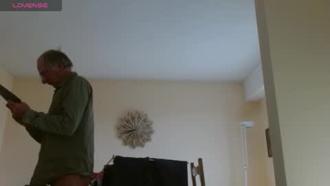 Snapshot of anax69 chatting on November 2025 01:35:02 PM mario online show from November 2025 01:35:02 PM