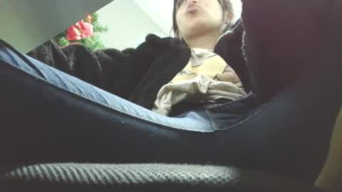   online show from December 2025 11:35:02 PM