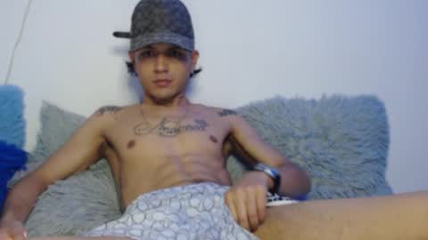 Snapshot of andersonz98 chatting on October 2025 04:41:02 AM andersonZ98 online show from October 2025 04:41:02 AM