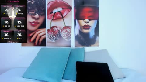 Andrea online show from December 2025 11:58:02 AM