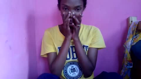 Snapshot of andohh237973 chatting on February 2026 05:00:02 AM andohh237973 online show from February 2026 05:00:02 AM