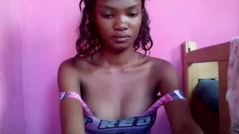 Snapshot of andohh237973 chatting on February 2026 06:22:02 AM andohh237973 online show from February 2026 06:22:02 AM