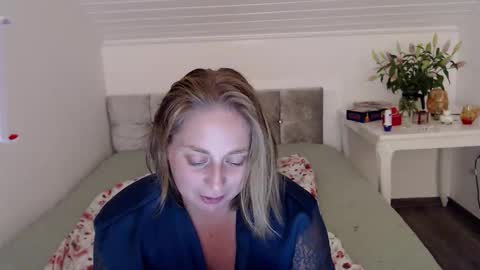 Andorphin online show from September 2025 10:04:02 PM