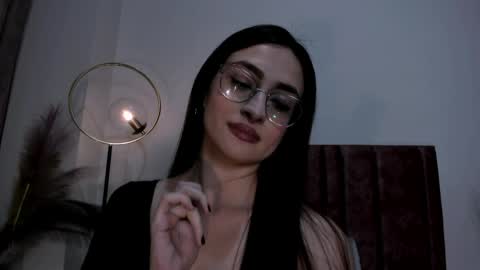 Andra Cyrus online show from May 2026 12:28:02 AM