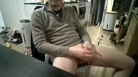 my skyp       ericson1976 online show from March 2025 02:29:02 PM