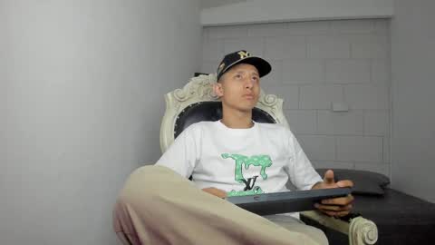 Andre Blow online show from September 2025 11:23:02 AM