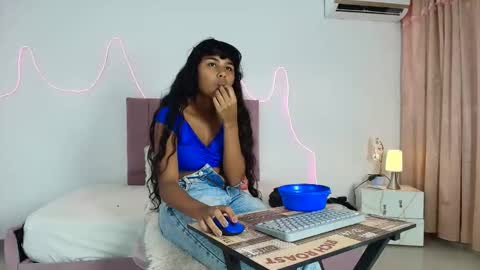 andre_lezcano online show from February 2026 08:04:01 PM