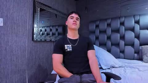 Andre Parker online show from December 2024 02:32:01 AM