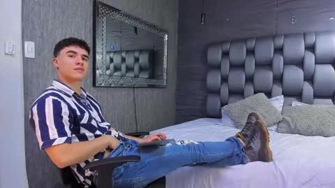 Andre Parker online show from December 2024 11:40:02 PM