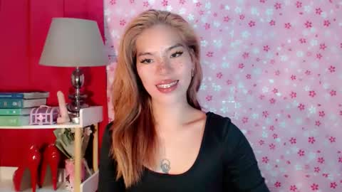 Snapshot of andrea06121998 chatting on October 2025 08:33:02 AM andrea06121998 online show from October 2025 08:33:02 AM