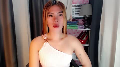 Snapshot of andrea06121998 chatting on February 2026 11:51:01 AM andrea06121998 online show from February 2026 11:51:01 AM
