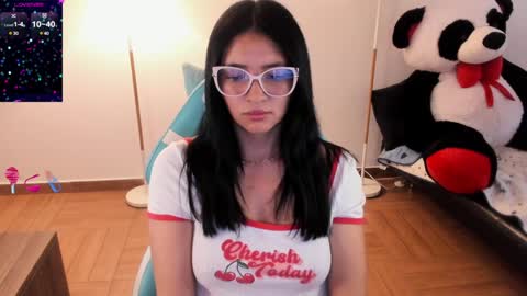 Snapshot of andrea_bonnie chatting on January 2025 10:32:02 PM andrea_bonnie online show from January 2025 10:32:02 PM