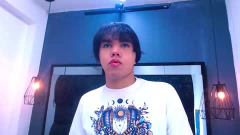 Andres Gil online show from December 2025 12:33:02 PM