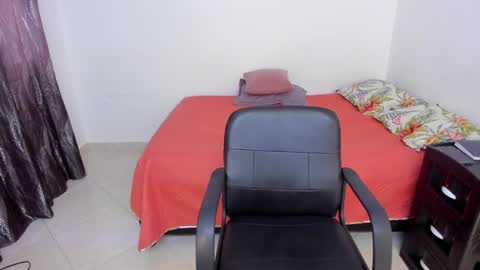 Andrea online show from December 2024 12:26:01 PM