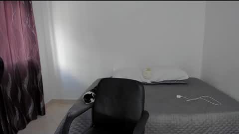 Andrea online show from February 2025 04:26:01 PM